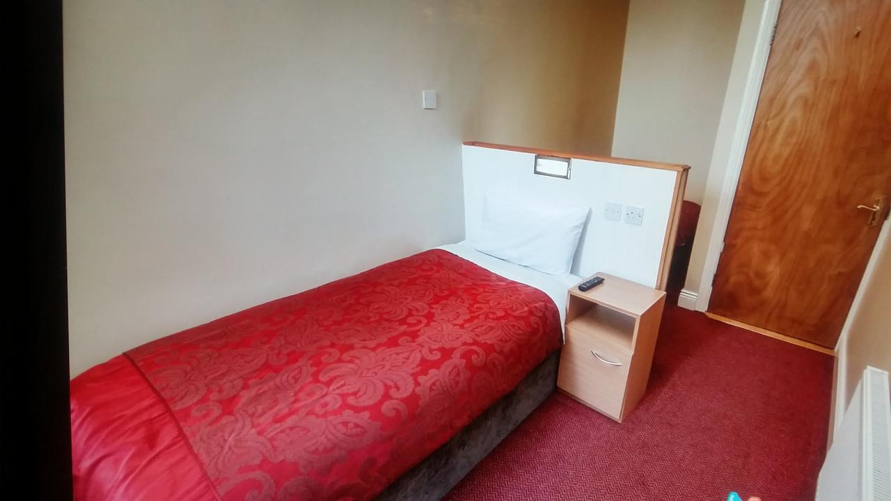 Parkway Guesthouse ดับลิน ภายนอก รูปภาพ